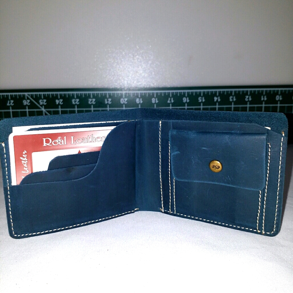 Agosto Cowhide Men Leather Wallet